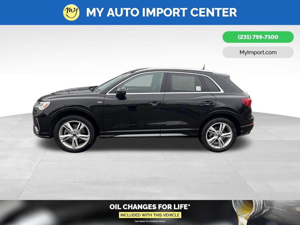 Used 2022 Audi Q3 2.0T Premium Plus w/ Premium Plus Package image 4