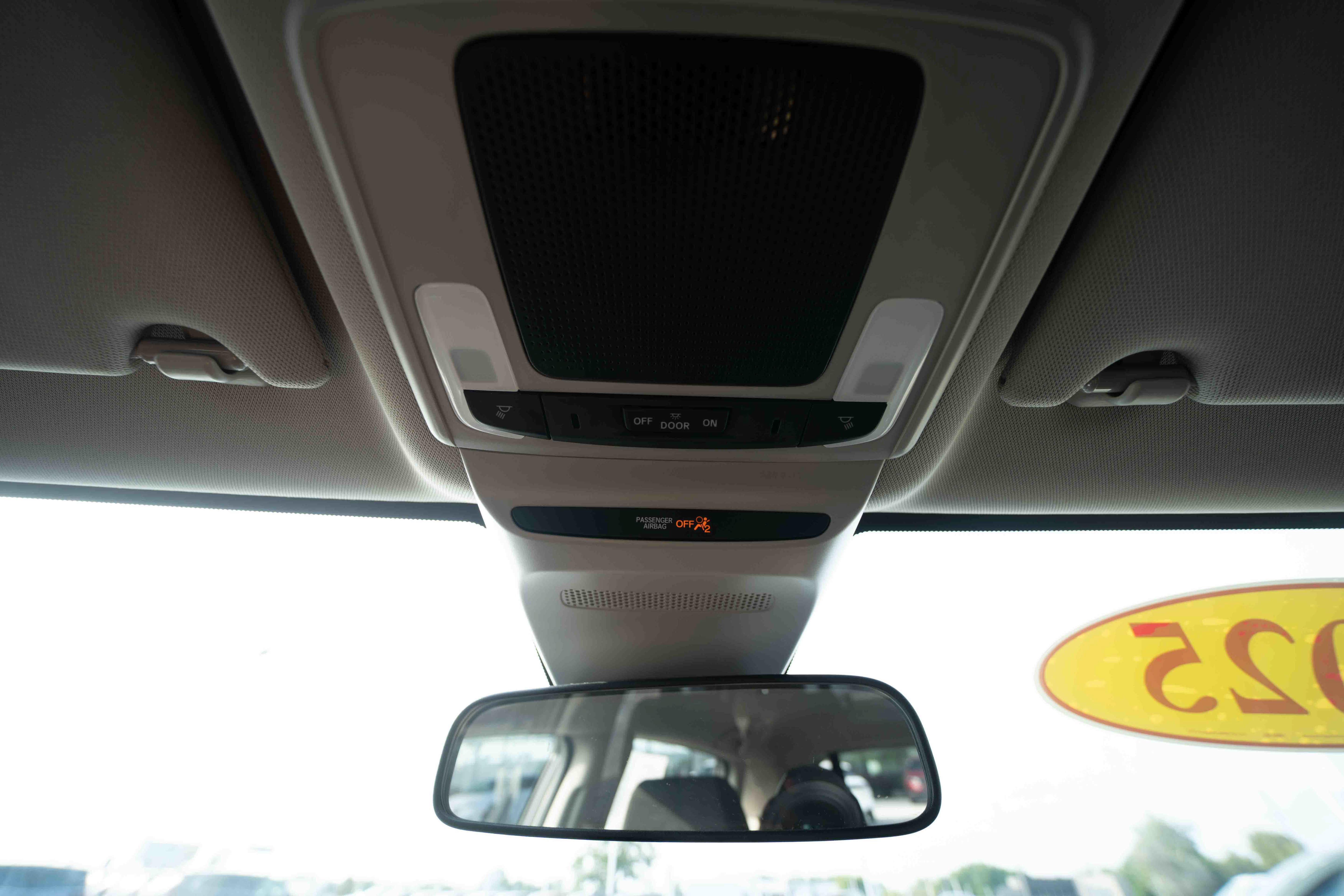 Certified 2025 Honda HR-V LX image 18