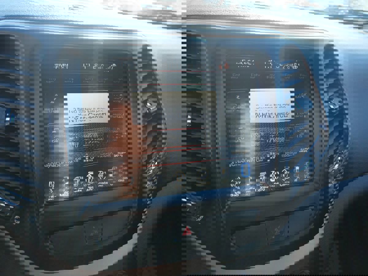 Used 2017 Jeep Cherokee Latitude w/ True North Edition image 12