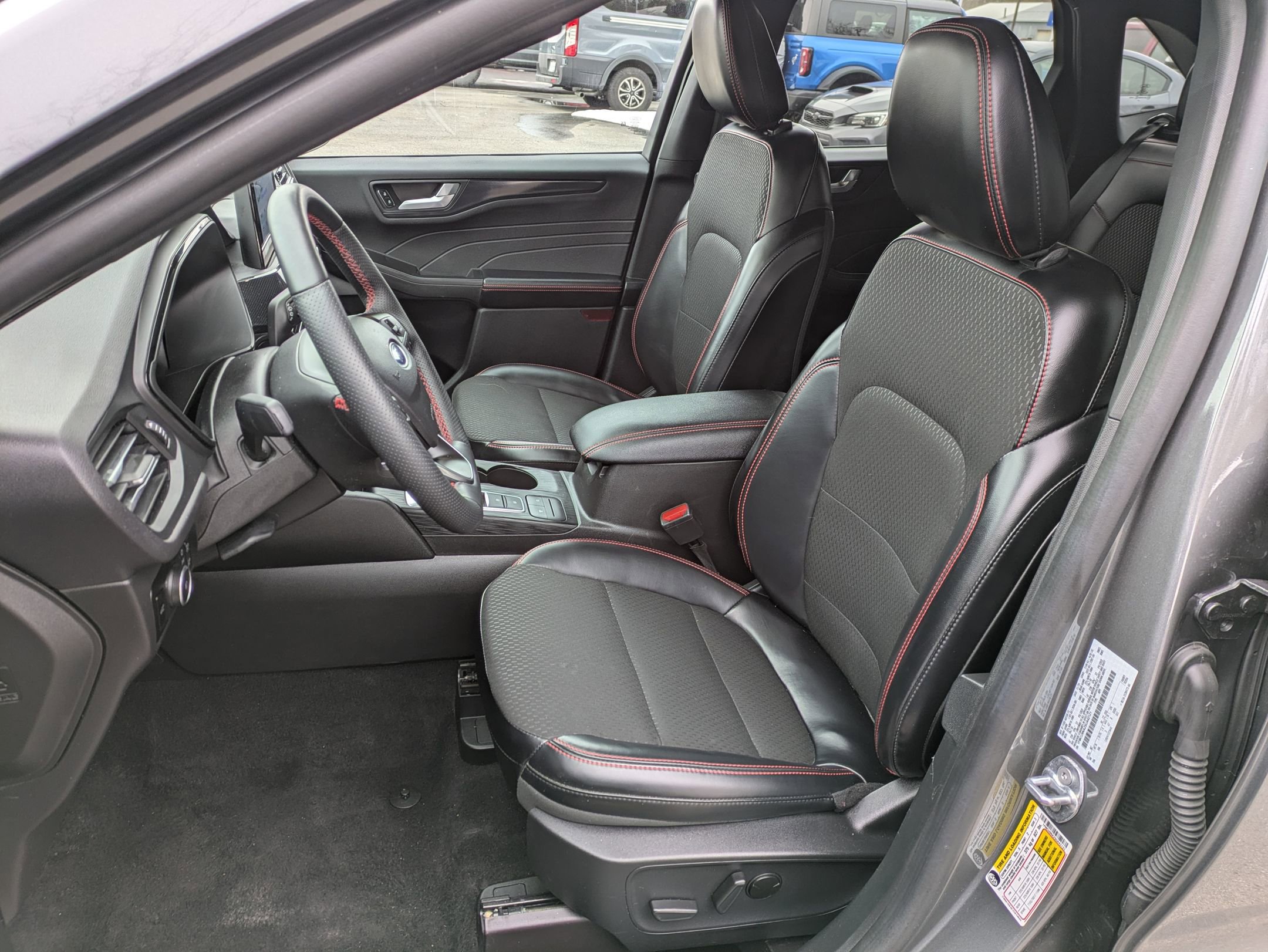 Used 2025 Ford Escape ST-Line Select image 7