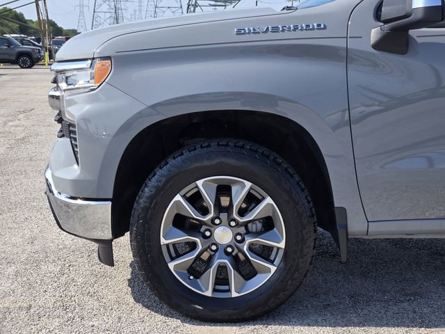 Used 2024 Chevrolet Silverado 1500 LT AWD/4WD image 8