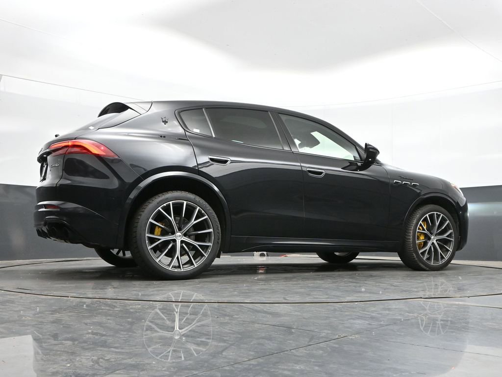 Used 2023 Maserati Grecale Modena AWD/4WD image 41