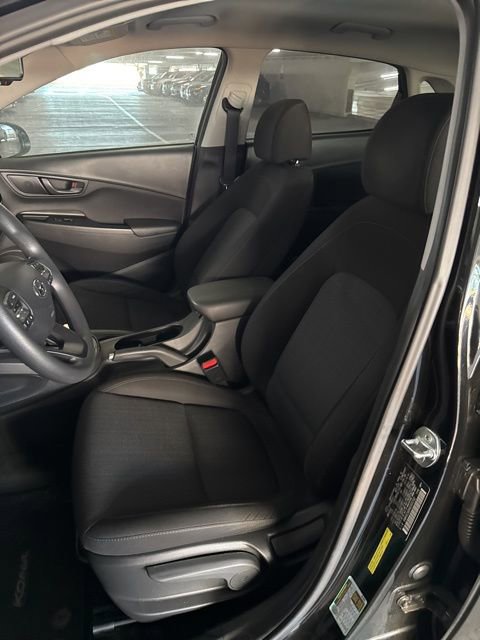 Used 2022 Hyundai Kona SEL w/ Cargo Package image 5