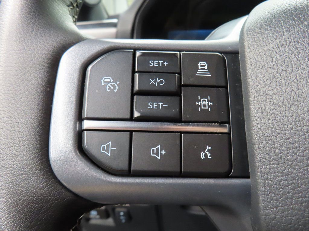 Used 2025 Ford F150 Lariat AWD/4WD image 56