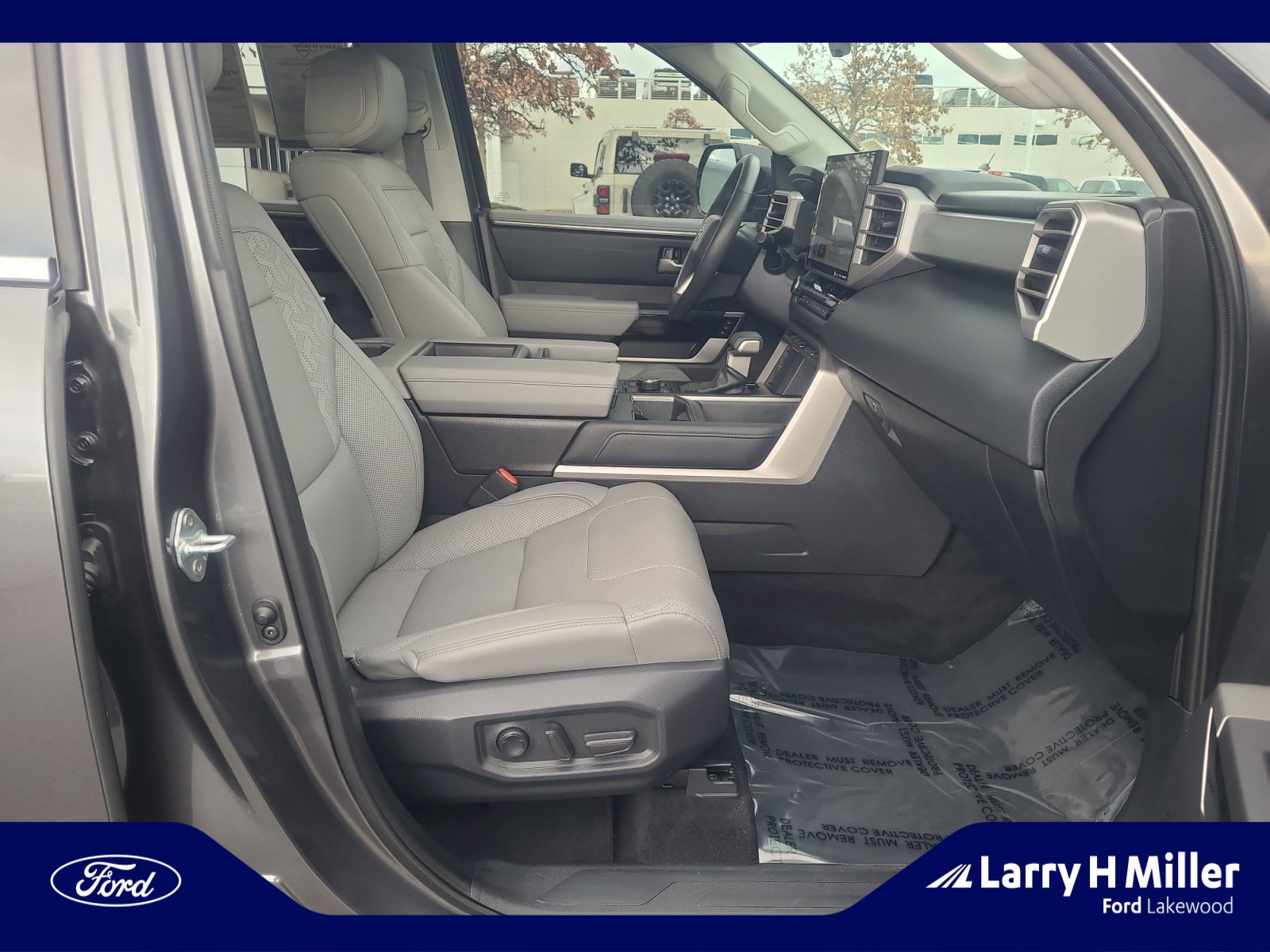 Used 2023 Toyota Tundra Limited w/ Power Package image 19