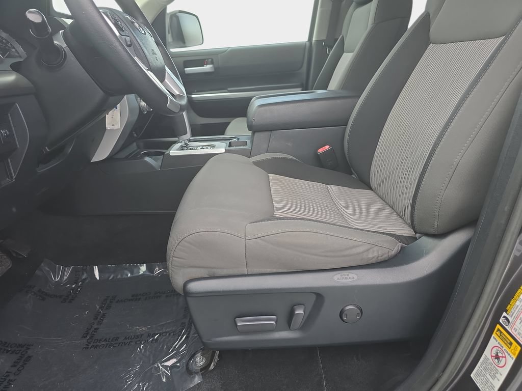 Used 2017 Toyota Tundra SR5 w/ SR5 Upgrade Package RWD image 24