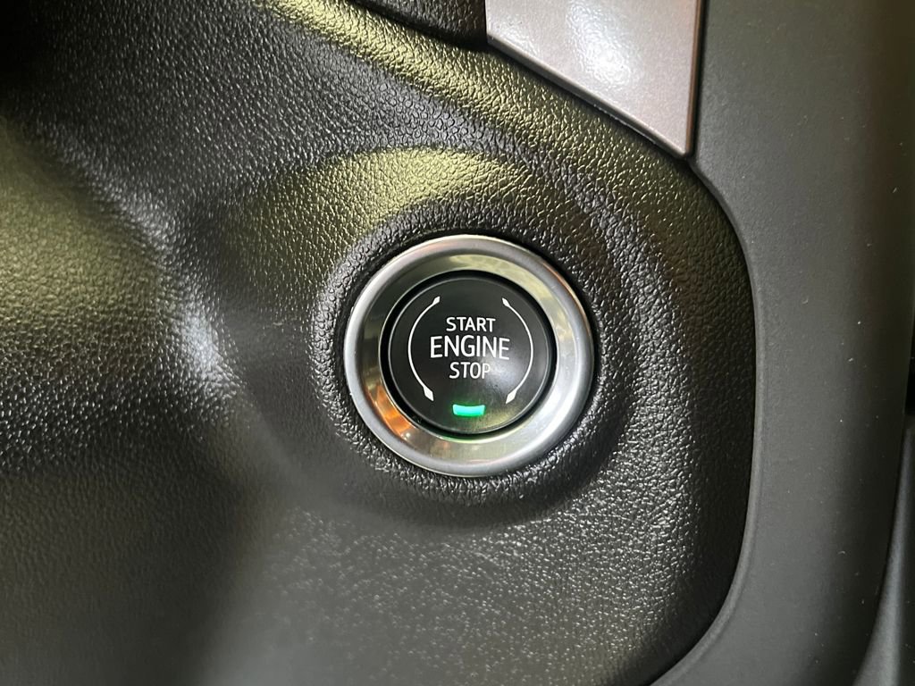 Used 2025 Chevrolet Silverado 2500 Custom w/ Custom Value Package image 31