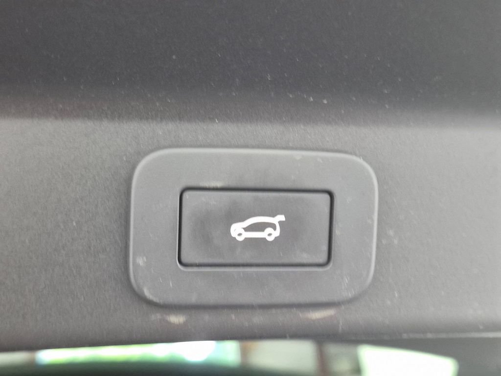 Used 2023 Jaguar F-PACE S AWD/4WD image 27