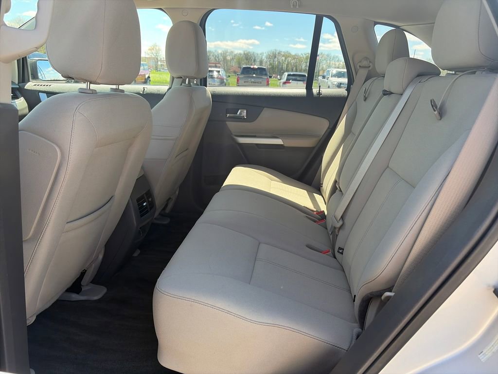 Used 2014 Ford Edge SE w/ Equipment Group 101A image 25