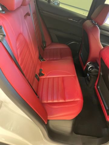 Used 2022 Alfa Romeo Stelvio Sprint image 16