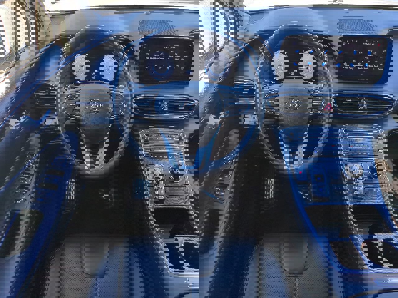 Used 2023 Hyundai Santa Fe SEL w/ Premium Package image 16