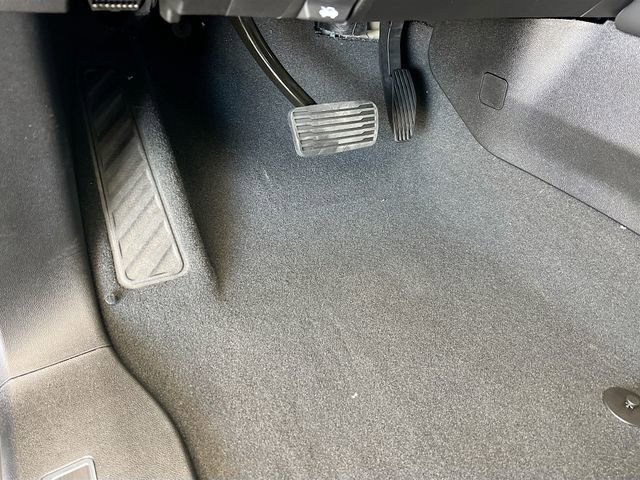 New 2026 GMC Yukon AT4 image 14