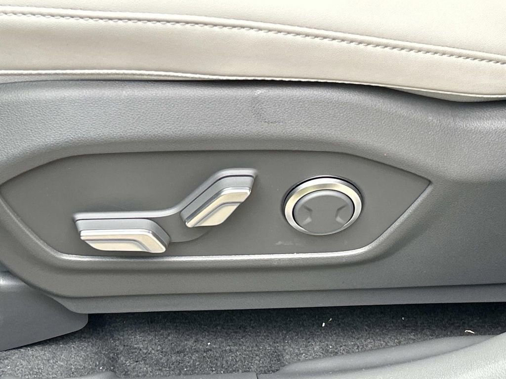 New 2026 Hyundai Santa Fe SEL image 17