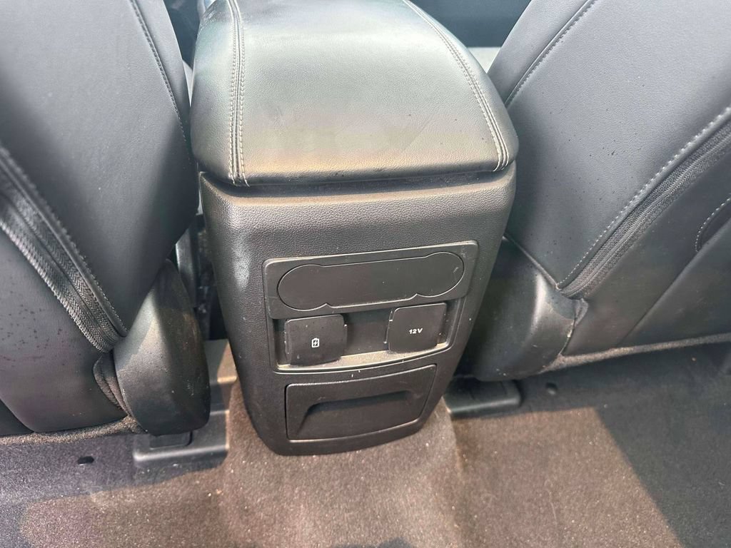 Used 2023 Ford Explorer XLT w/ Equipment Group 202A AWD/4WD image 12