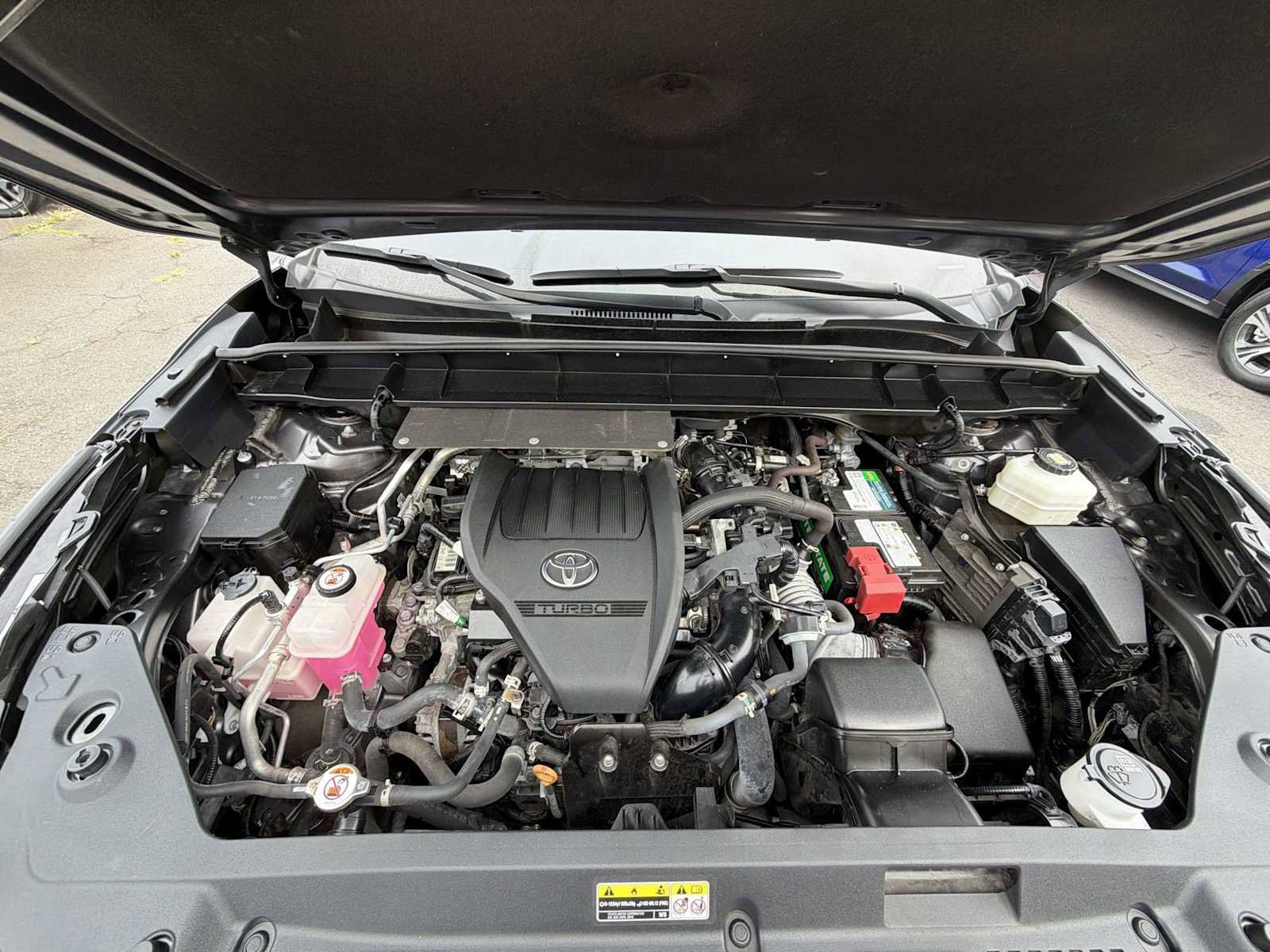 Used 2023 Toyota Highlander L FWD image 24