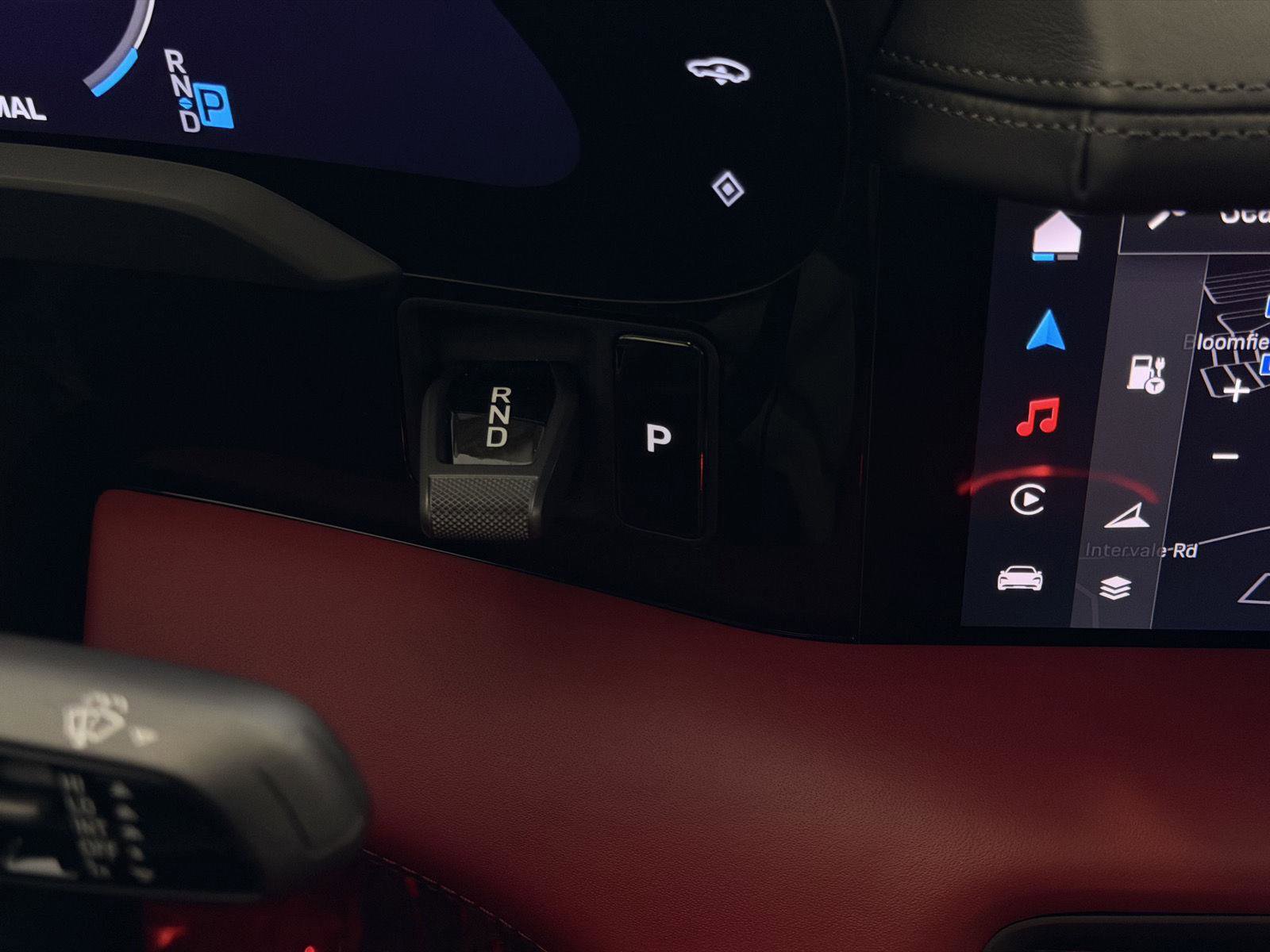 Certified 2025 Porsche Taycan image 19