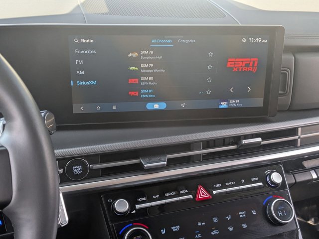 Used 2025 Hyundai Santa Fe SEL image 13