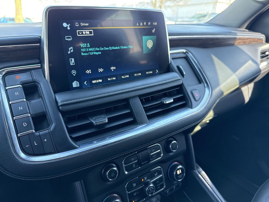 Used 2023 Chevrolet Suburban Premier image 19