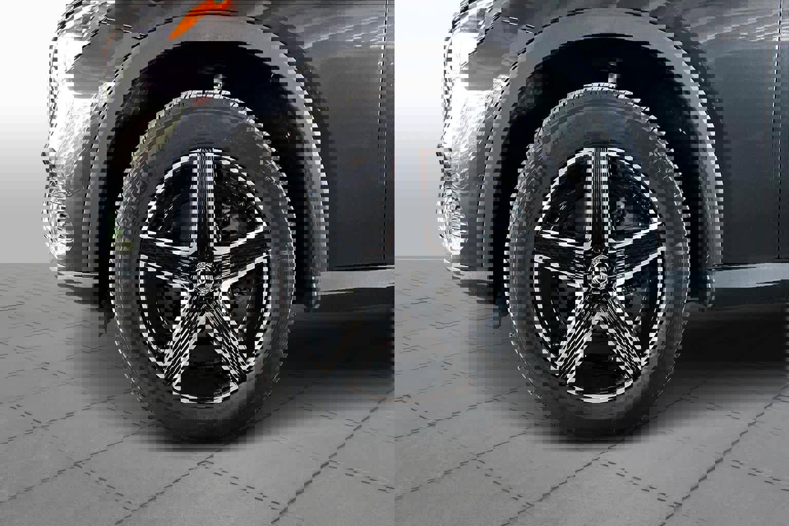 Used 2026 Mercedes-Benz GLC 300 image 10