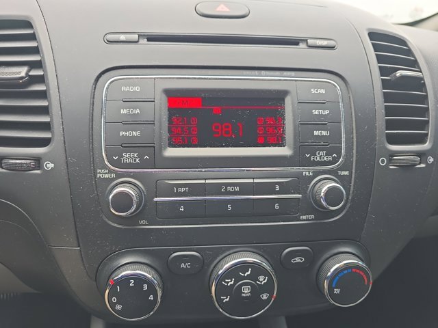 Used 2015 Kia Forte LX image 24