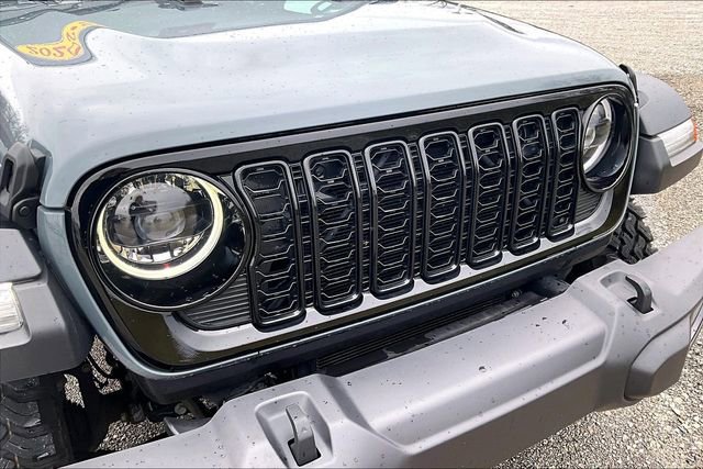Used 2024 Jeep Wrangler Willys image 30