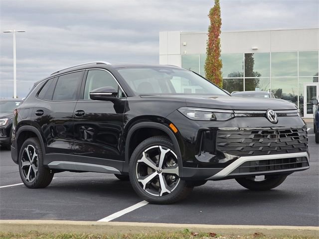 New 2026 Volkswagen Tiguan SE AWD/4WD image 2