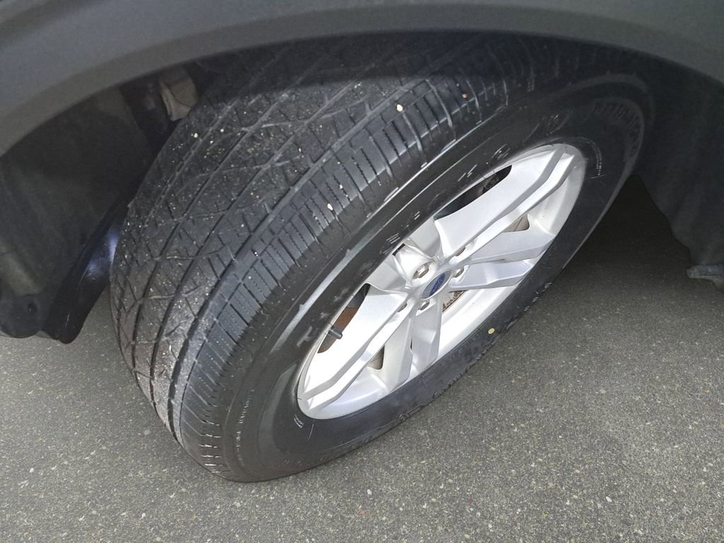 Used 2022 Ford Explorer 4WD w/ Class IV Trailer Tow Package image 33