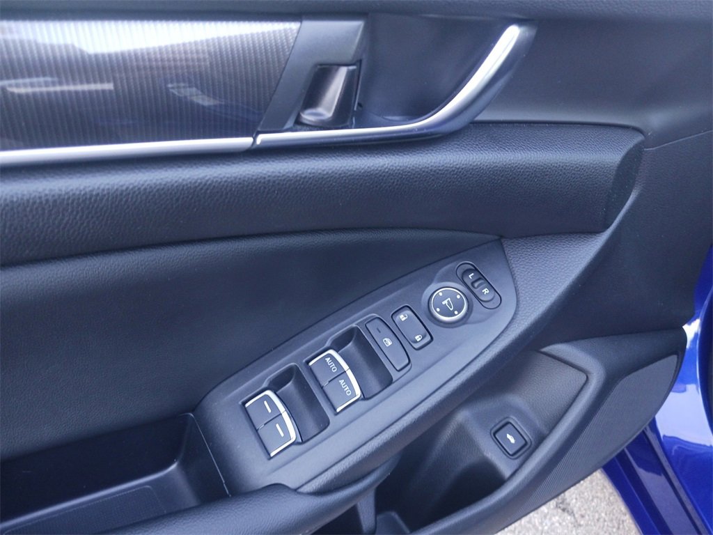 Used 2022 Honda Accord Sport image 29