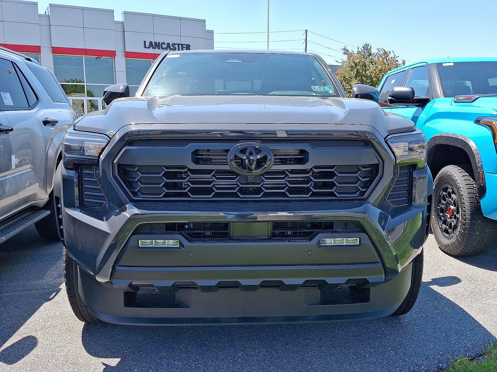 New 2026 Toyota Tacoma TRD Off-Road AWD/4WD image 2
