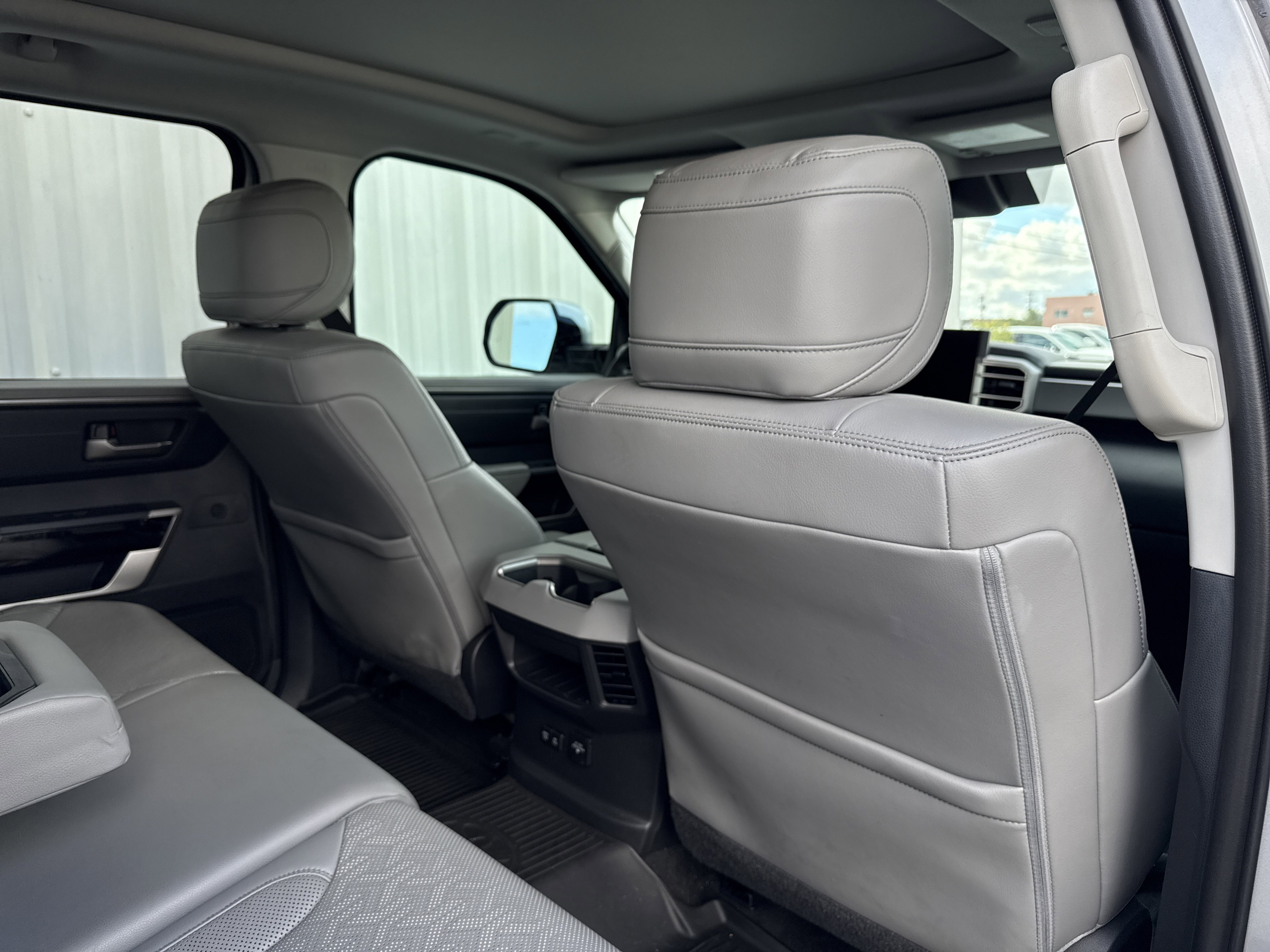 Used 2022 Toyota Tundra Limited image 43