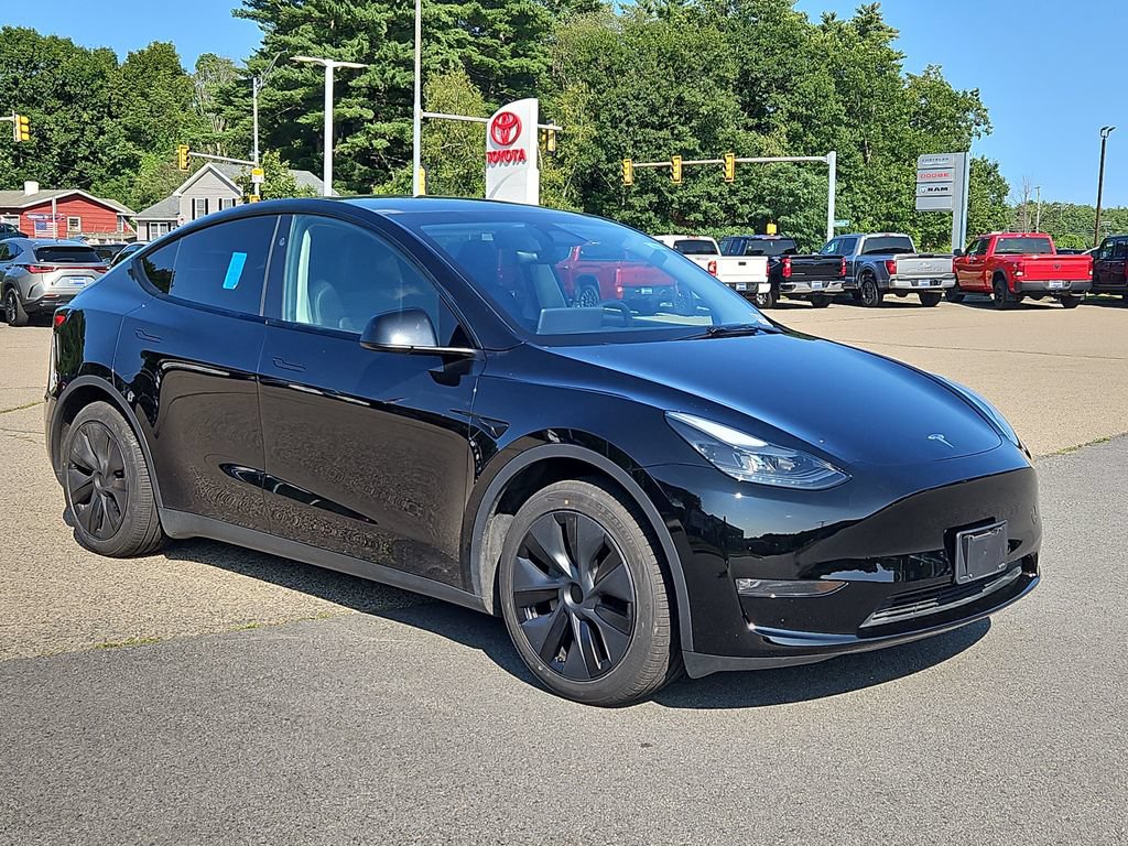 Used 2025 Tesla Model Y Long Range AWD/4WD image 2