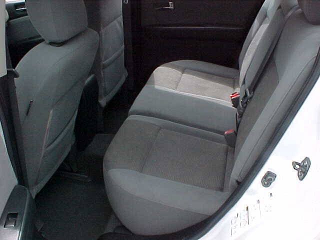 Used 2010 Nissan Sentra 2.0 SR FWD image 11