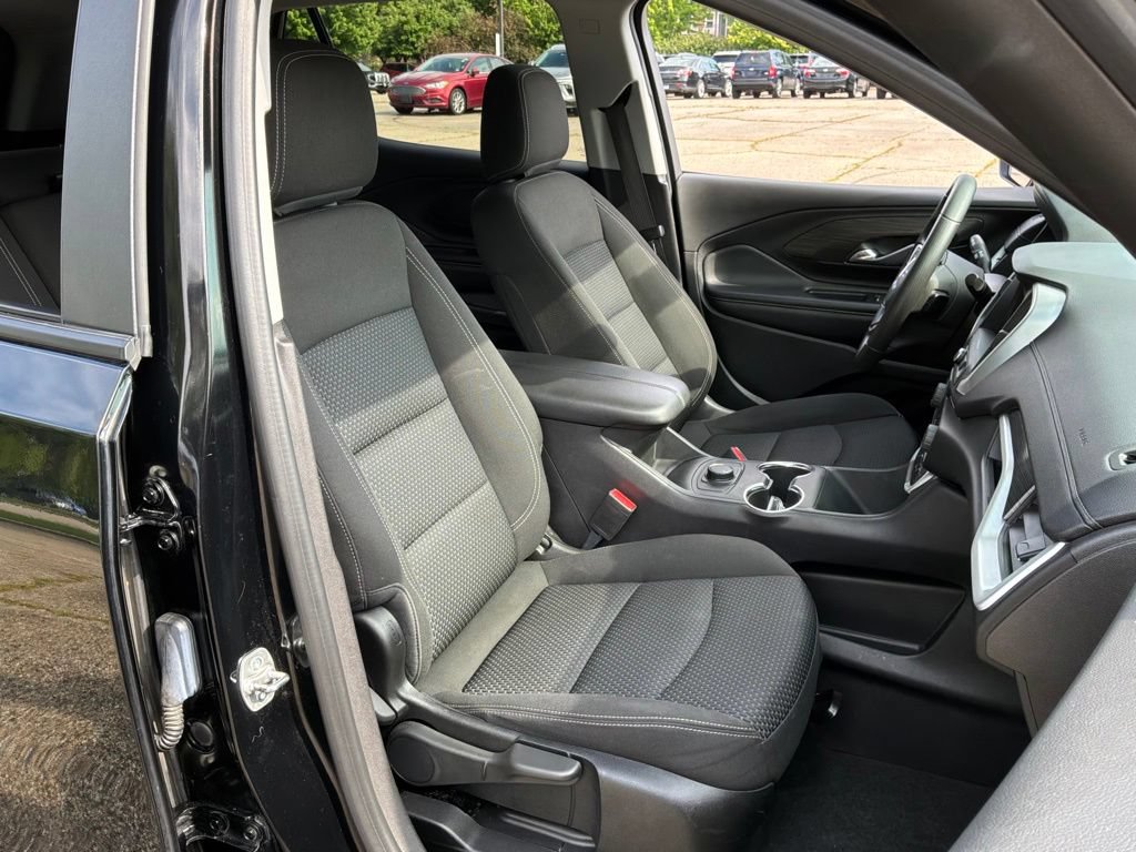 Used 2024 GMC Terrain SLE AWD/4WD image 30