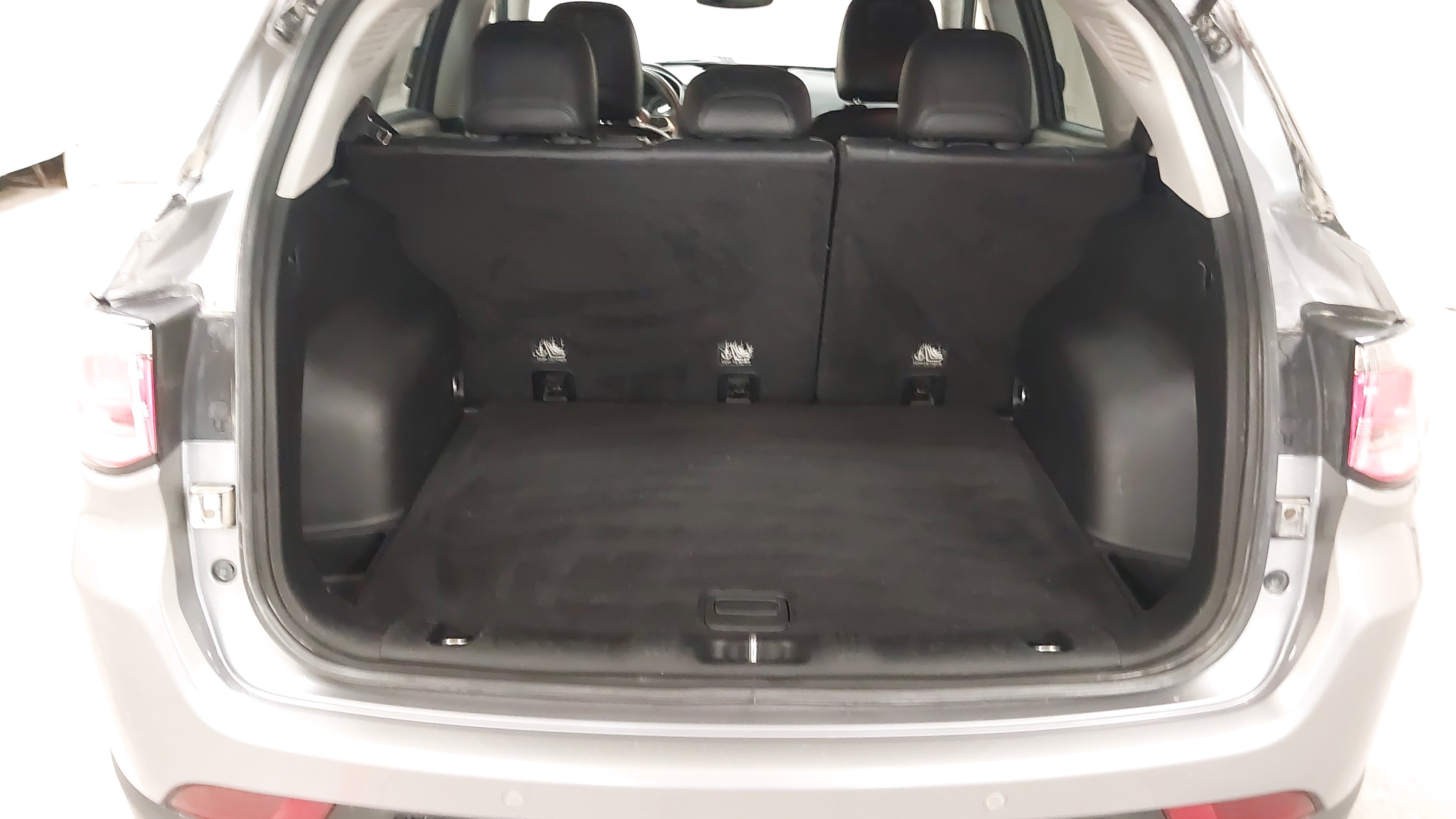 Used 2017 Jeep Compass Latitude w/ Popular Equipment Group image 26