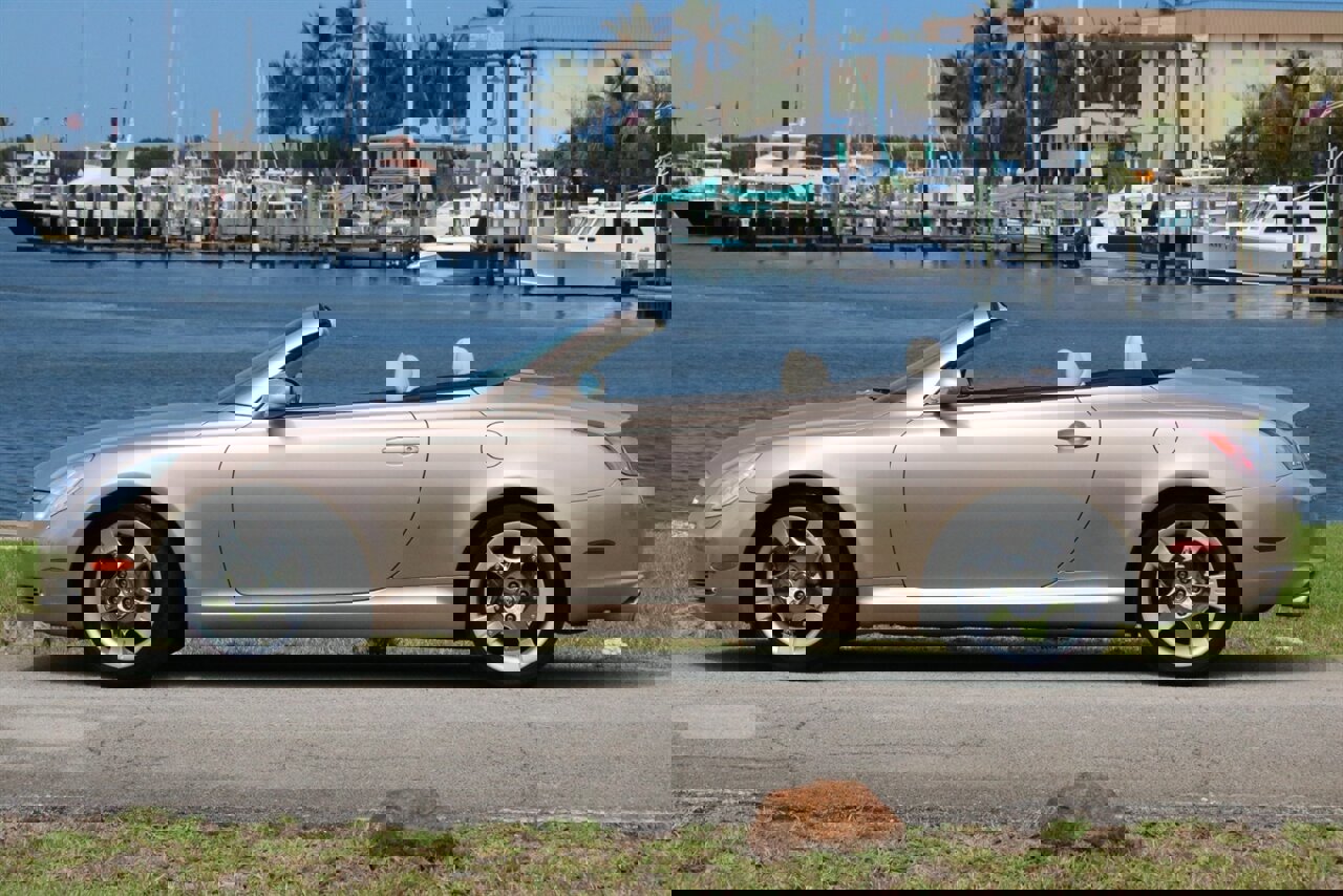 Used 2004 Lexus SC 430 Convertible image 5