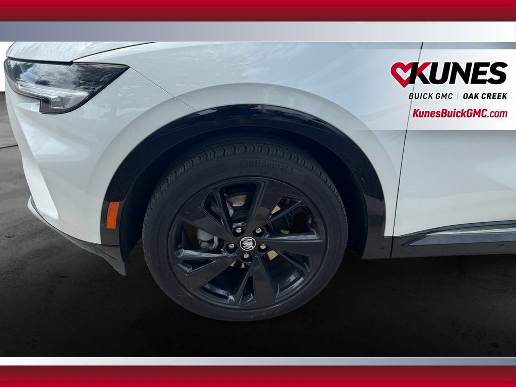 Used 2023 Buick Envision Preferred w/ Sport Touring Package AWD/4WD image 13