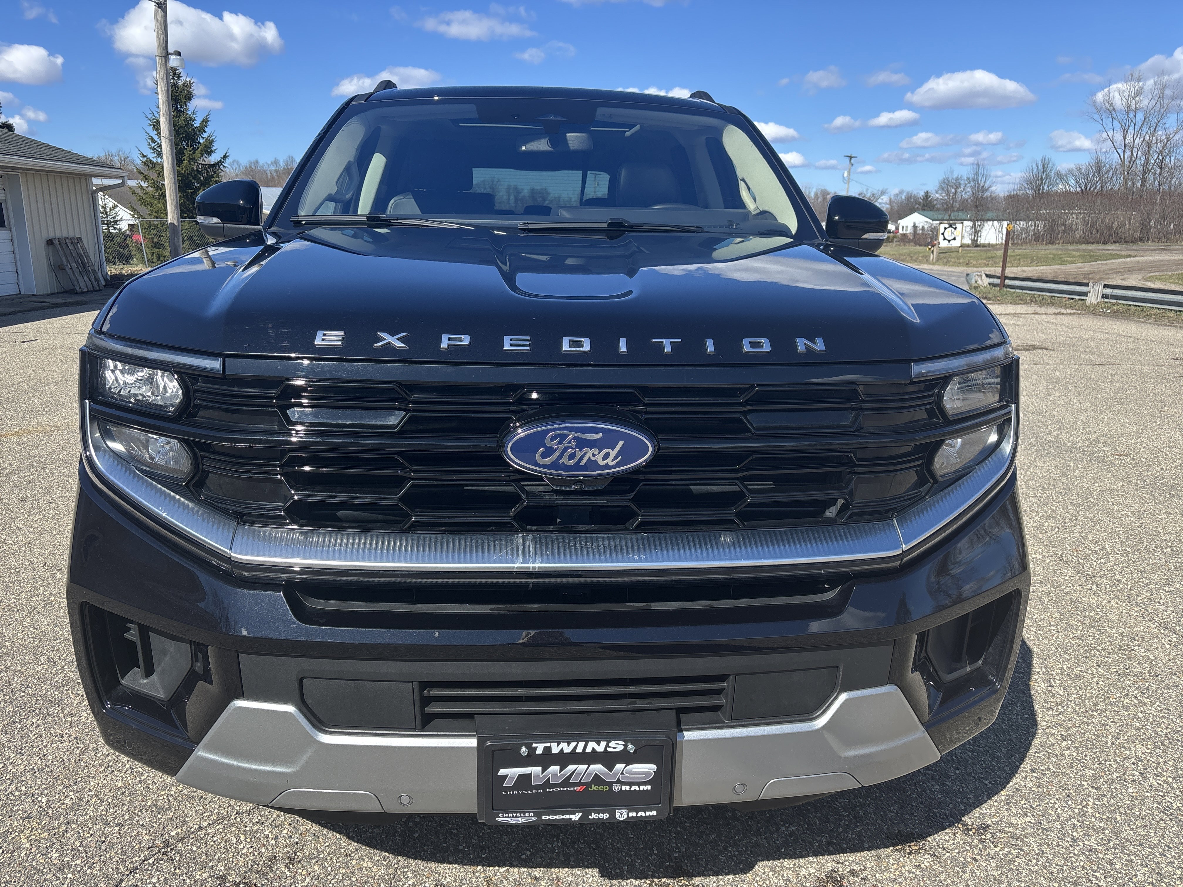 Used 2025 Ford Expedition Max Platinum AWD/4WD image 14