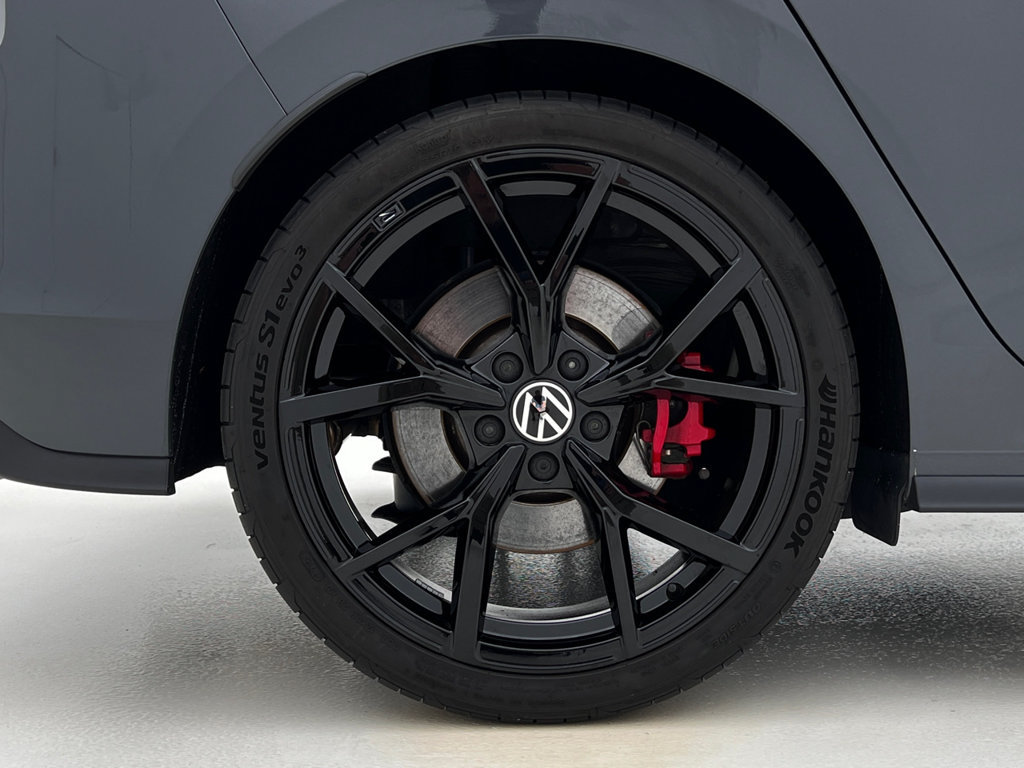 Used 2024 Volkswagen GTI SE FWD image 29