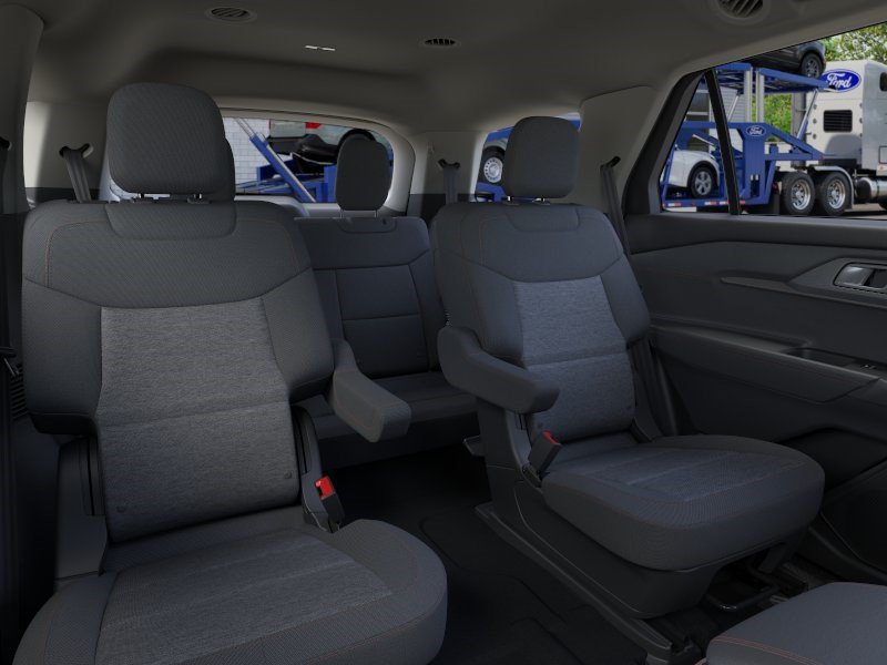 New 2026 Ford Explorer Active RWD image 11