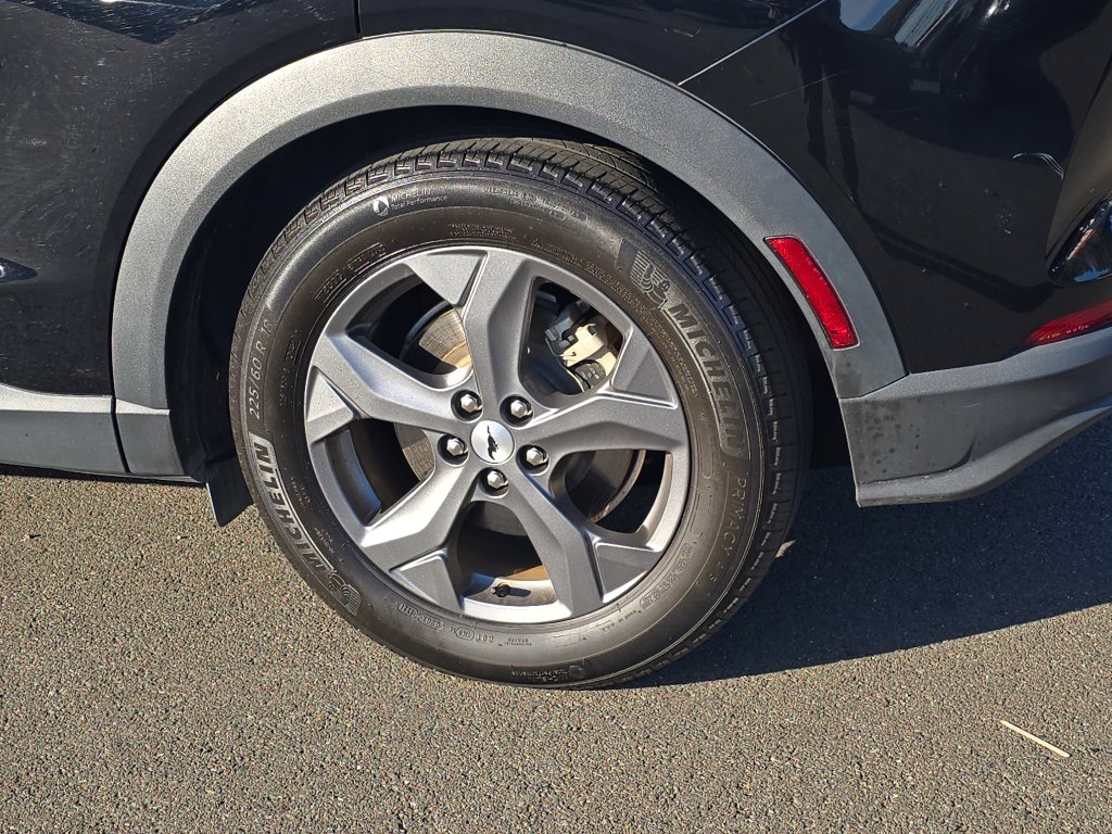 Used 2021 Ford Mustang Mach-E Select image 11