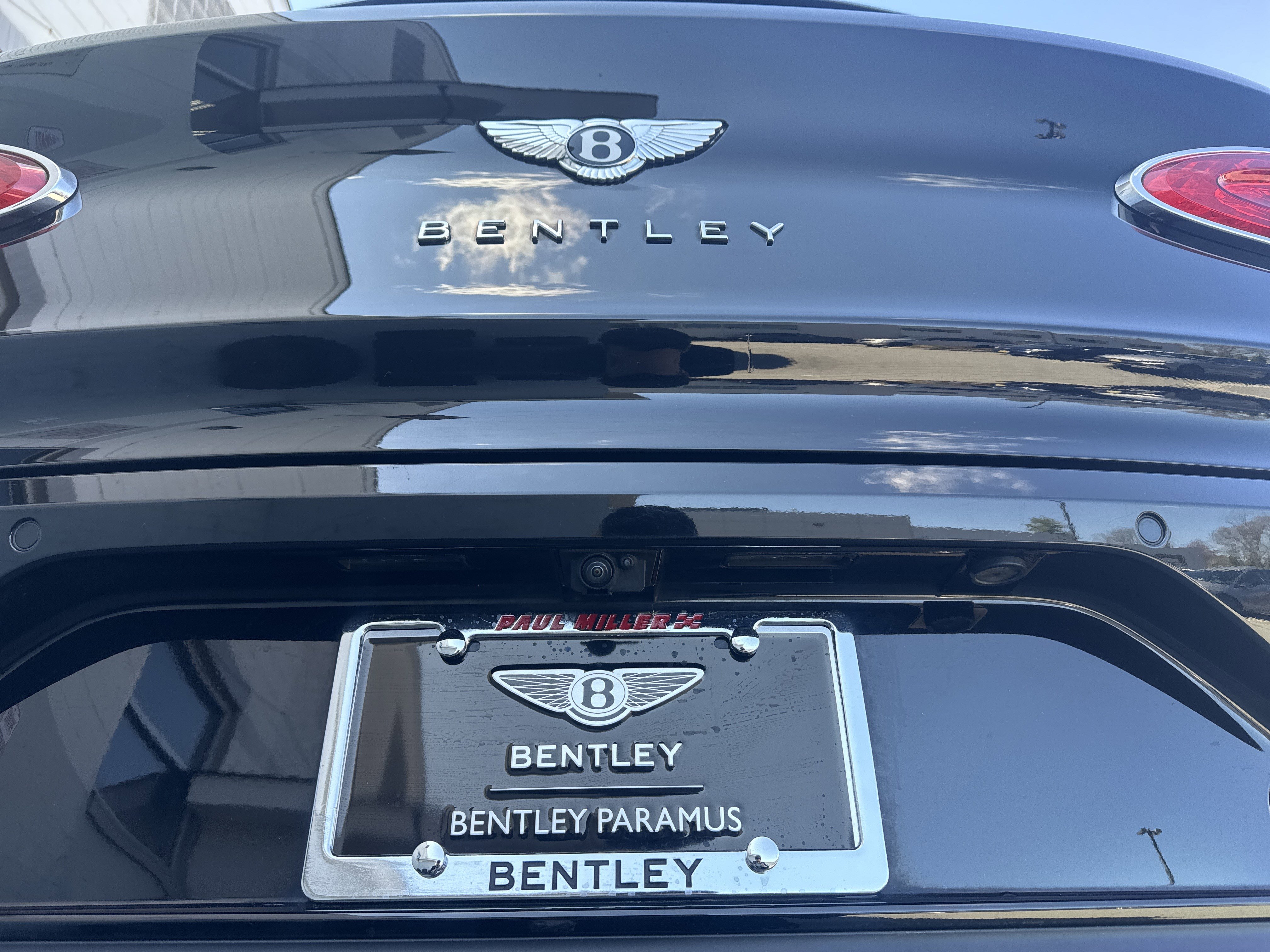 Used 2021 Bentley Bentayga image 26
