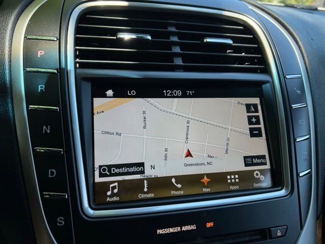 Used 2016 Lincoln MKX Reserve w/ Technology Package FWD image 38