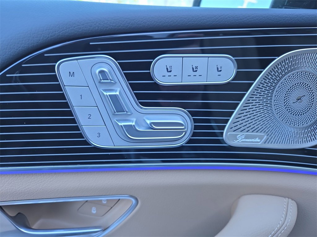 New 2026 Mercedes-Benz GLS 450 4MATIC image 11