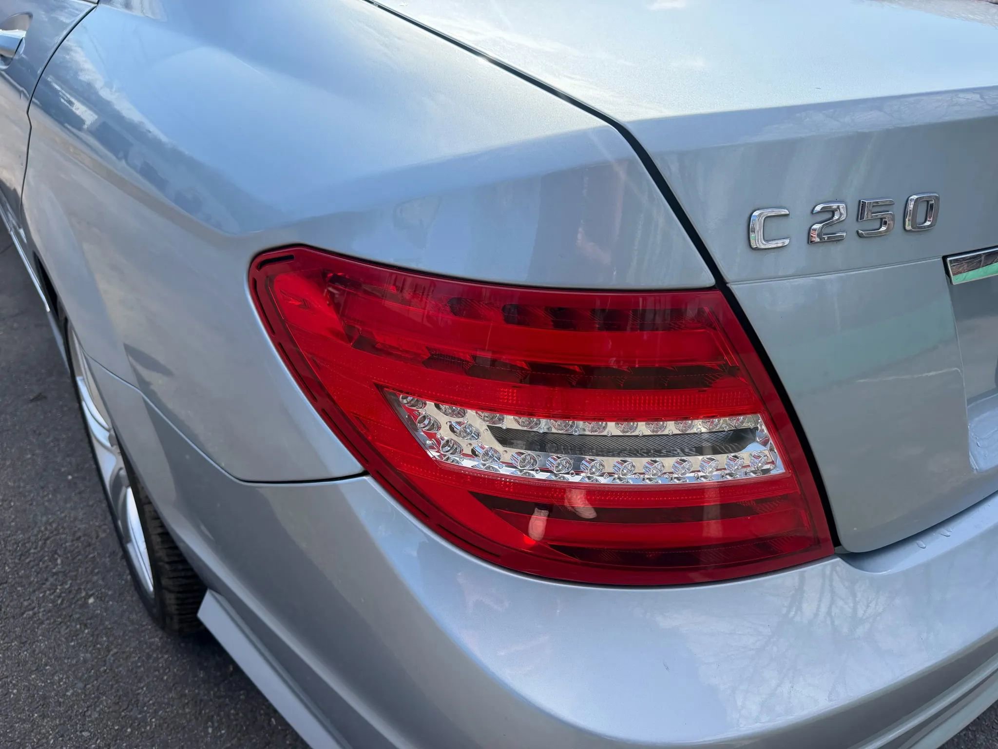 Used 2013 Mercedes-Benz C 250 Sedan image 11