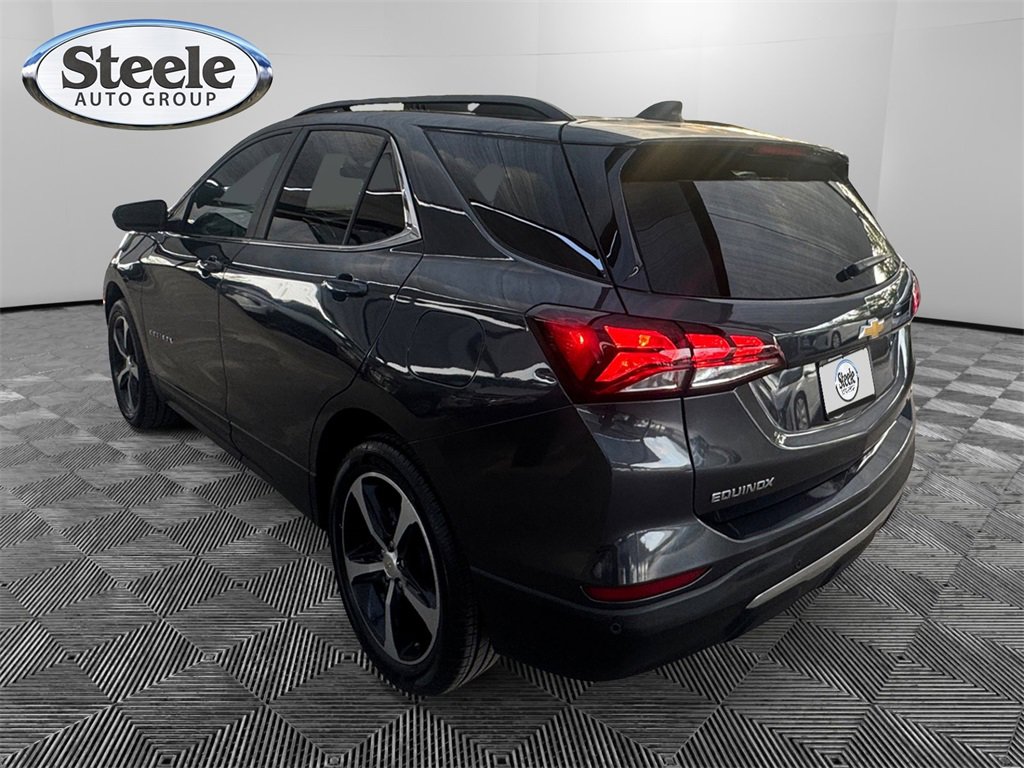 Used 2022 Chevrolet Equinox LT image 3