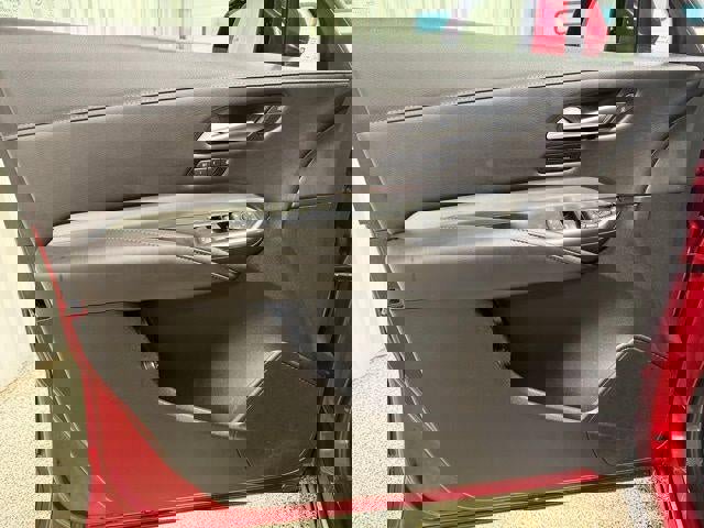 Used 2022 Cadillac XT4 Premium Luxury w/ Enhanced Visibility Package image 10