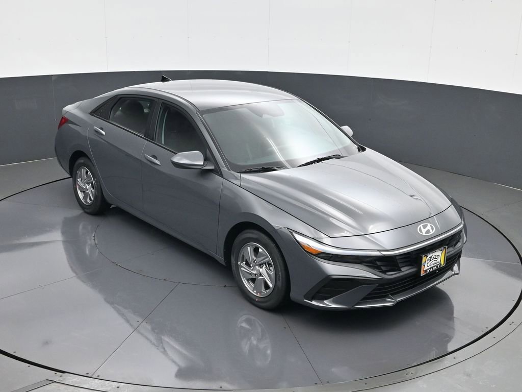 New 2026 Hyundai Elantra SE image 15