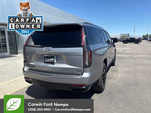 Used 2023 Cadillac Escalade ESV Sport w/ LPO, ONYX Package AWD/4WD image 8
