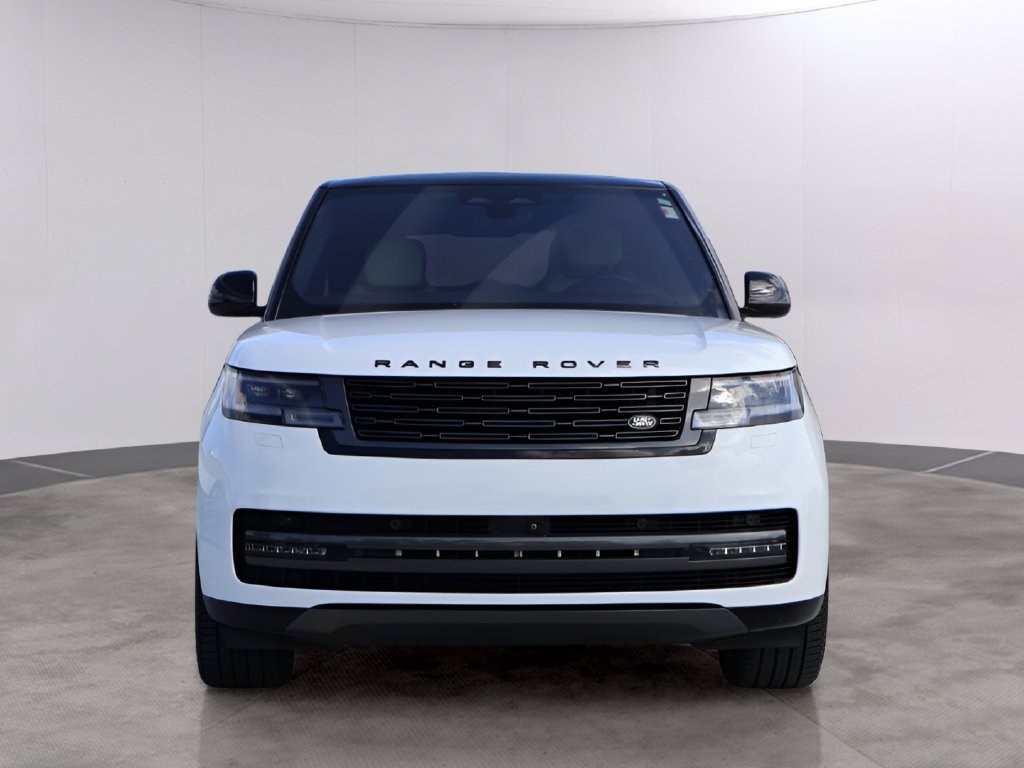 Used 2023 Land Rover Range Rover SE AWD/4WD image 2