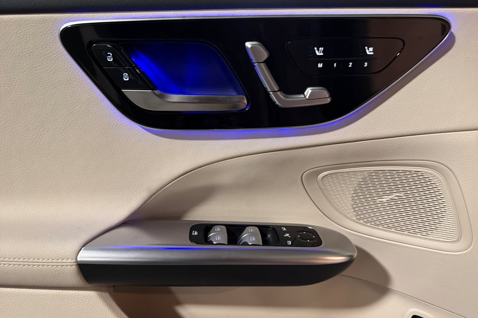 New 2026 Mercedes-Benz C 300 Sedan image 10